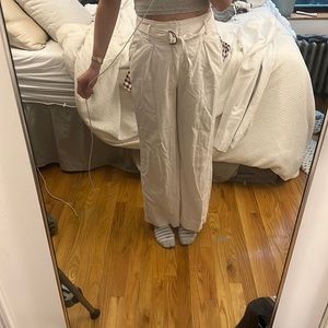 Abercrombie and Fitch White trousers